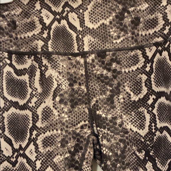 Varley Snake Print Leggings - Picture 3 of 5